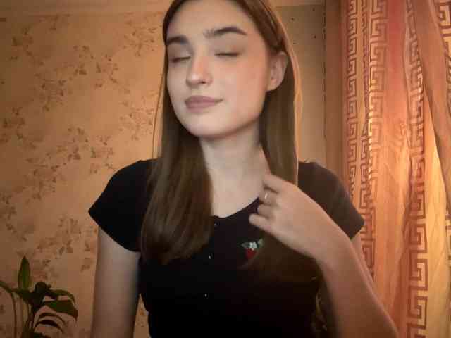 ChristiaPettet webcam