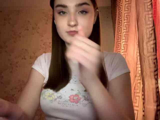 ChristiaPettet webcam