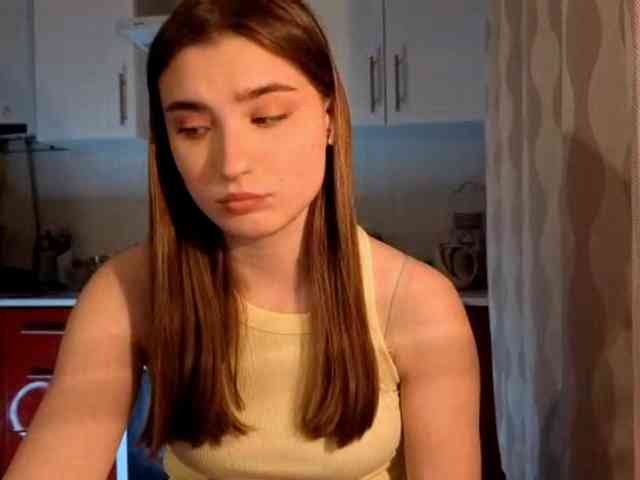 ChristiaPettet webcam