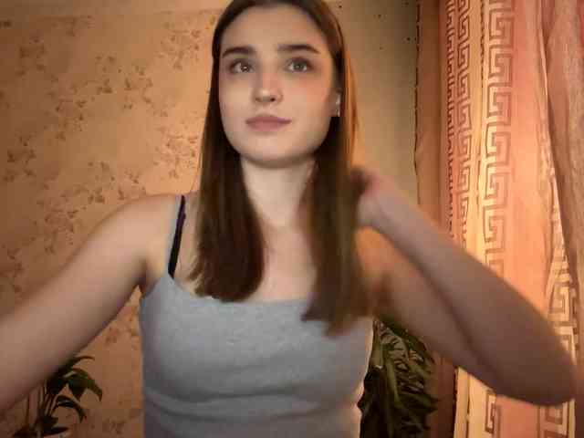 ChristiaPettet webcam