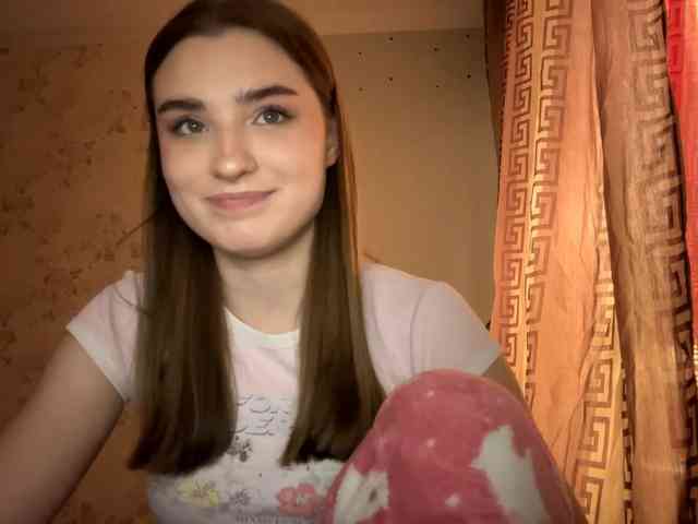 ChristiaPettet webcam