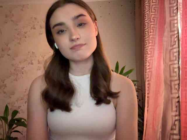 ChristiaPettet webcam