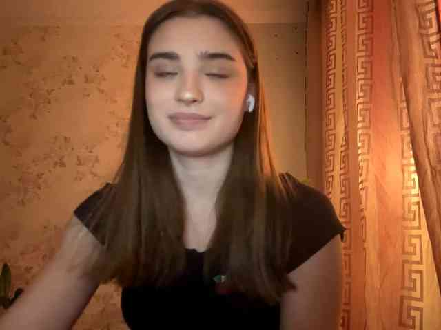 ChristiaPettet webcam