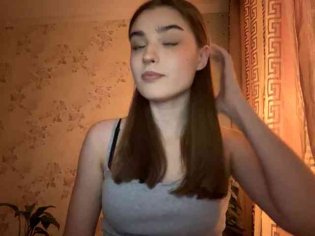 ChristiaPettet webcam