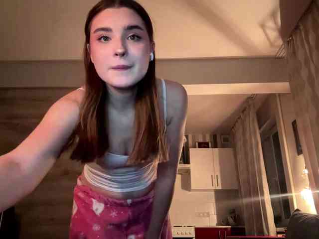 ChristiaPettet webcam