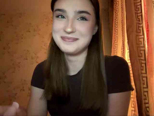 ChristiaPettet webcam