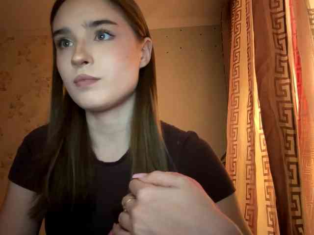 ChristiaPettet webcam