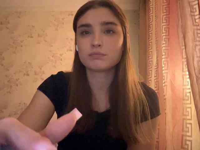 ChristiaPettet webcam