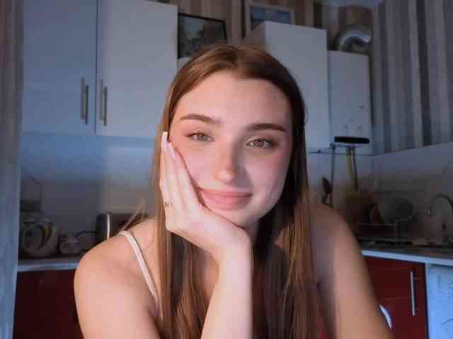 ChristiaPettet webcam