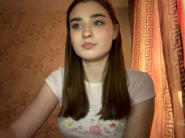 ChristiaPettet webcam