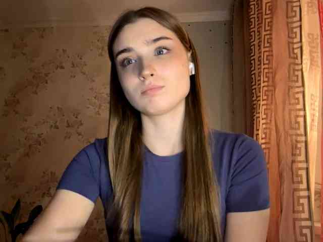 ChristiaPettet webcam