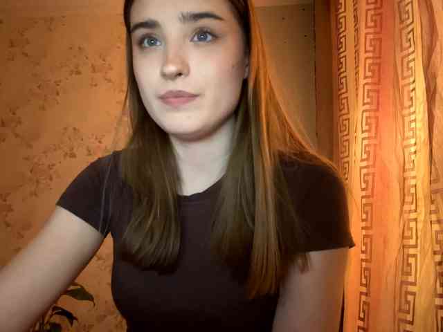 ChristiaPettet webcam