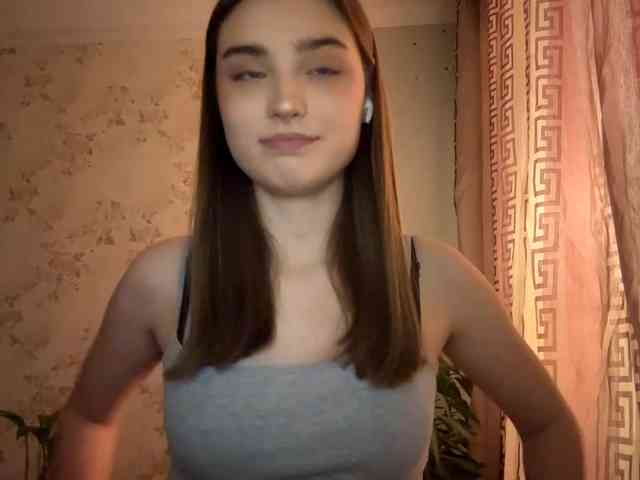 ChristiaPettet webcam