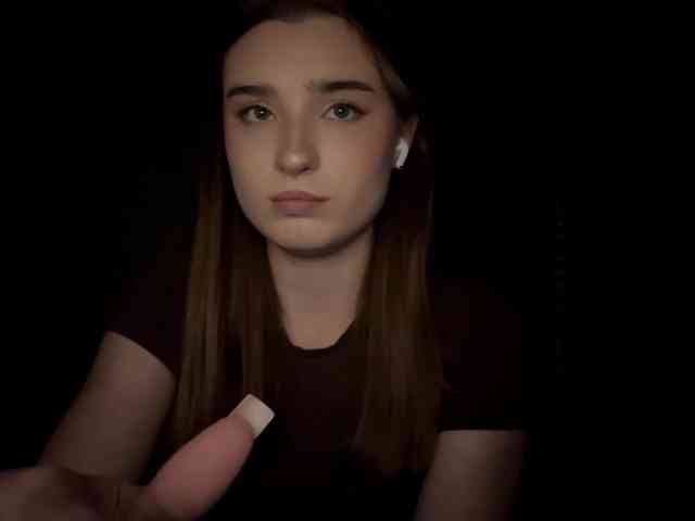 ChristiaPettet webcam