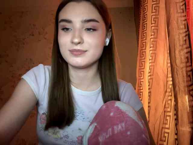 ChristiaPettet webcam