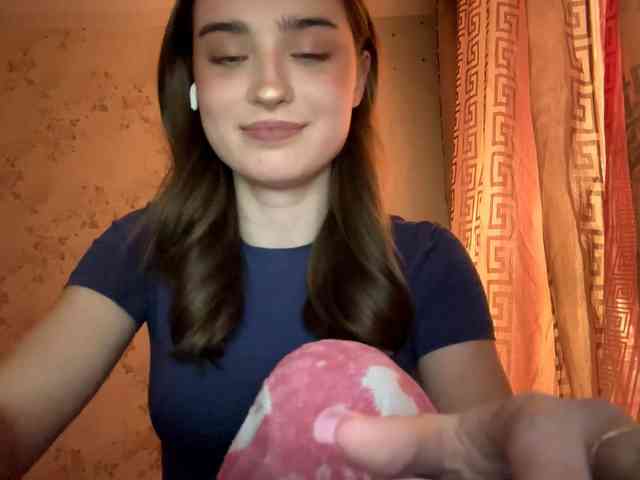 ChristiaPettet webcam