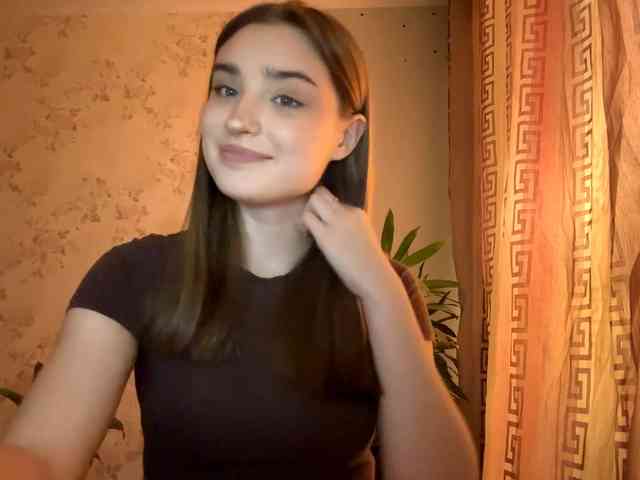 ChristiaPettet webcam