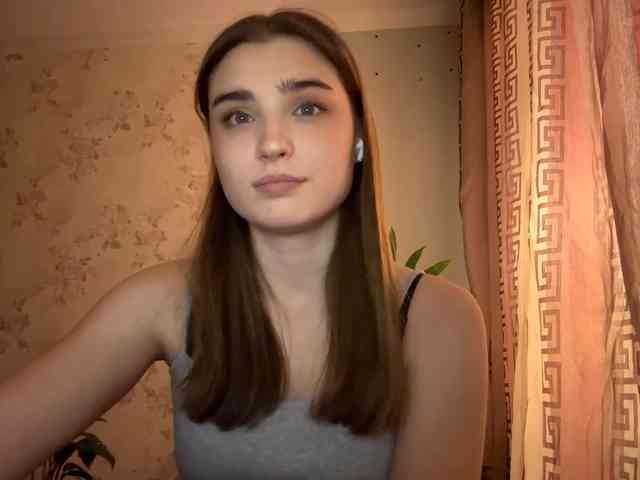 ChristiaPettet webcam