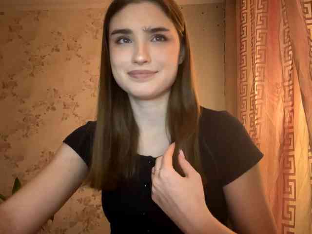 ChristiaPettet webcam