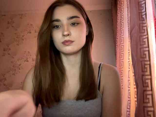 ChristiaPettet webcam