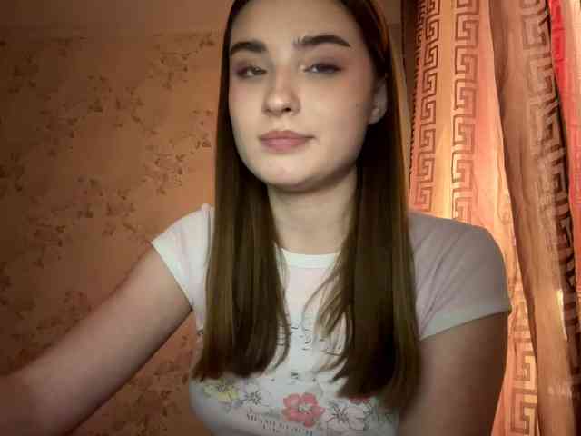 ChristiaPettet webcam