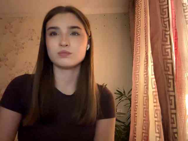 ChristiaPettet webcam