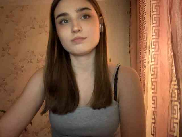 ChristiaPettet webcam