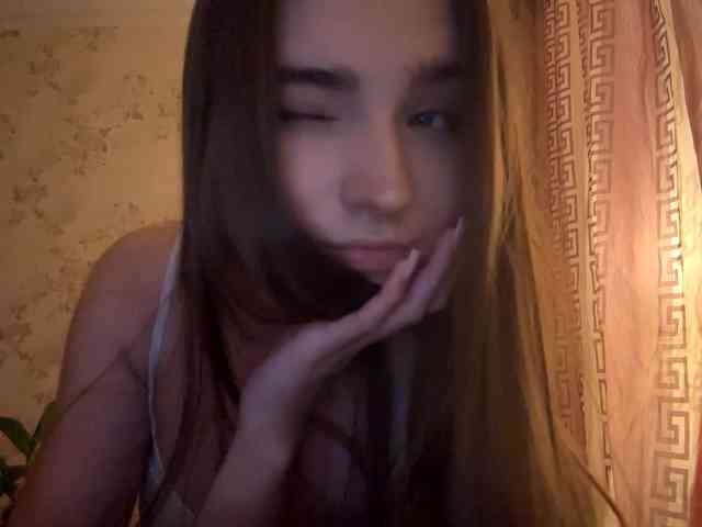 ChristiaPettet webcam