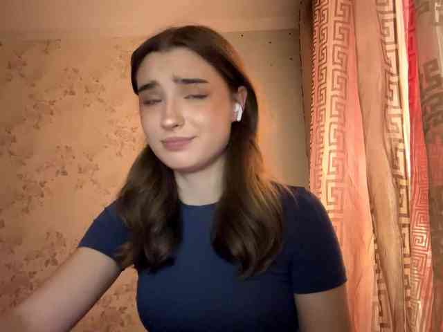 ChristiaPettet webcam