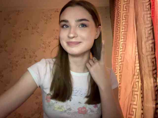 ChristiaPettet webcam