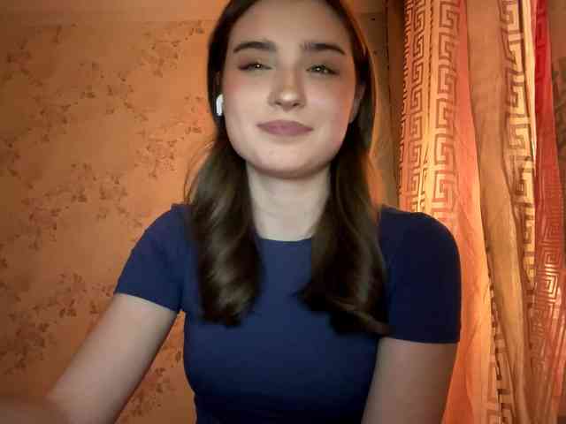 ChristiaPettet webcam