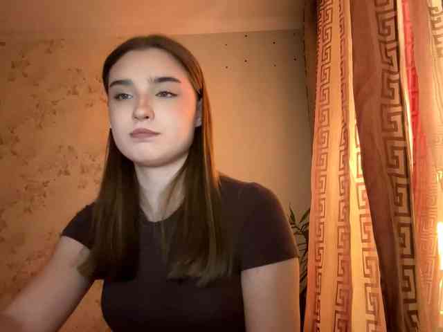 ChristiaPettet webcam