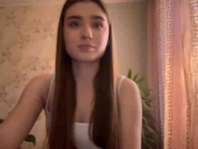 ChristiaPettet webcam