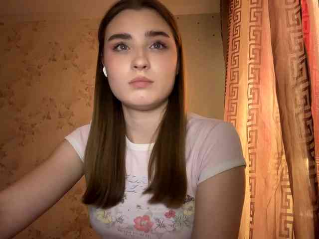 ChristiaPettet webcam