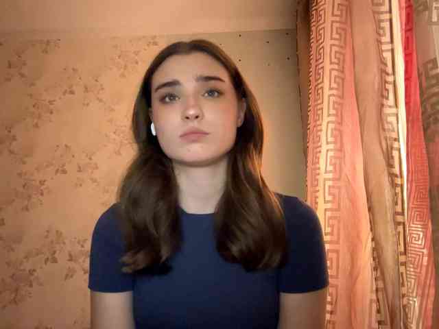 ChristiaPettet webcam