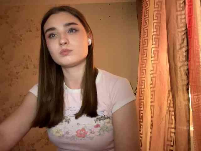 ChristiaPettet webcam