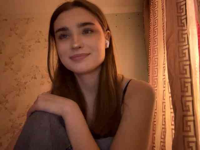 ChristiaPettet webcam