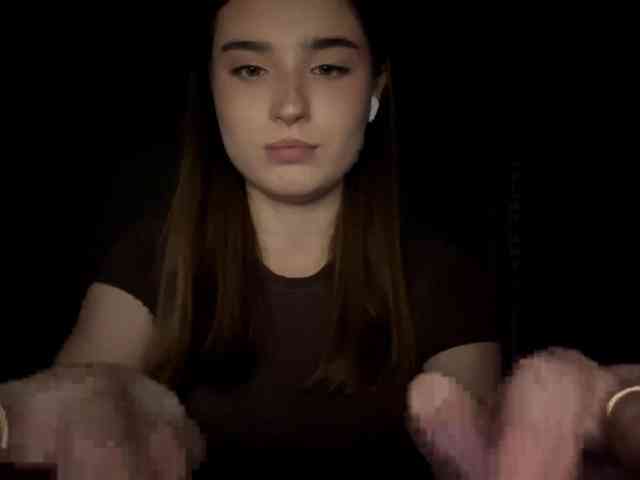 ChristiaPettet webcam