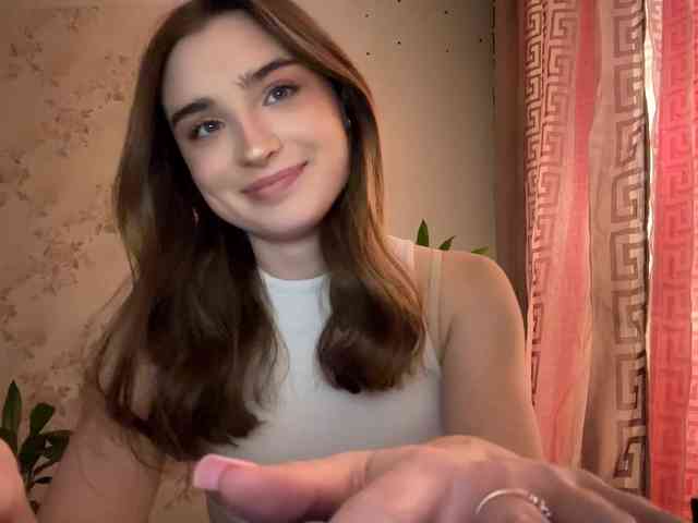 ChristiaPettet webcam