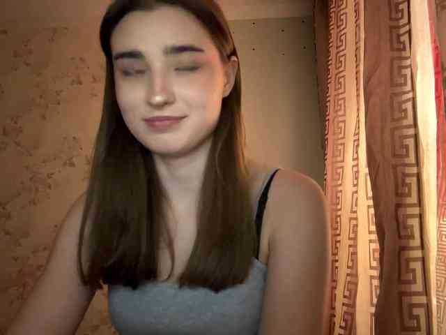 ChristiaPettet webcam