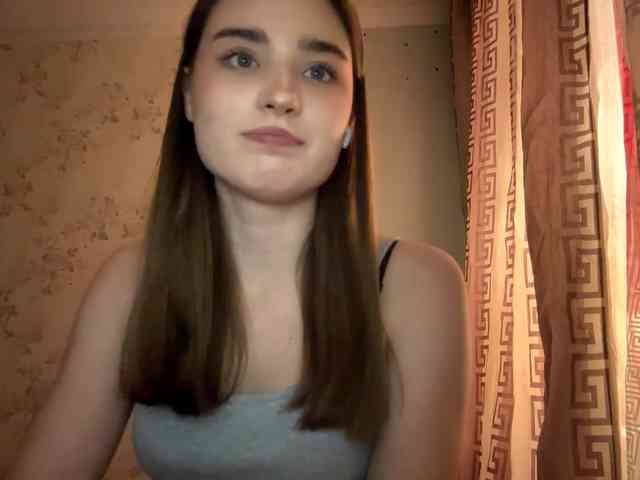 ChristiaPettet webcam