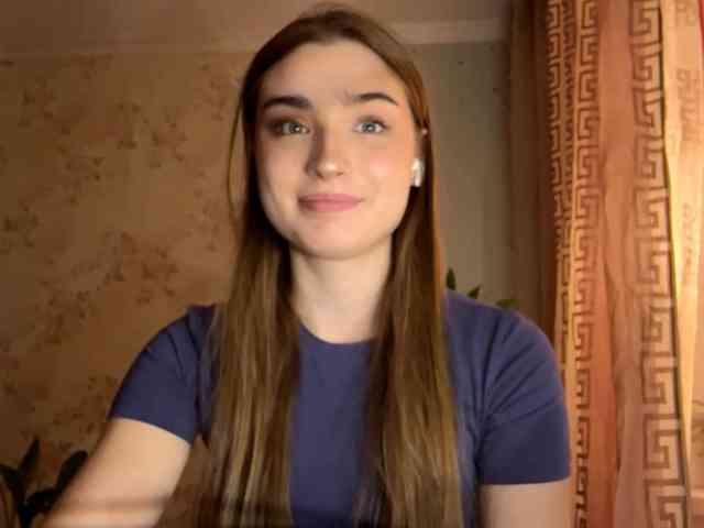 ChristiaPettet webcam