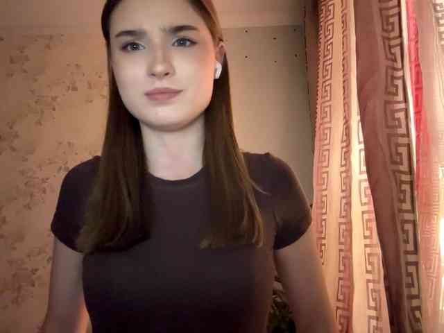 ChristiaPettet webcam