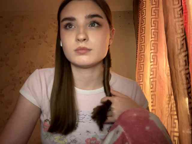 ChristiaPettet webcam