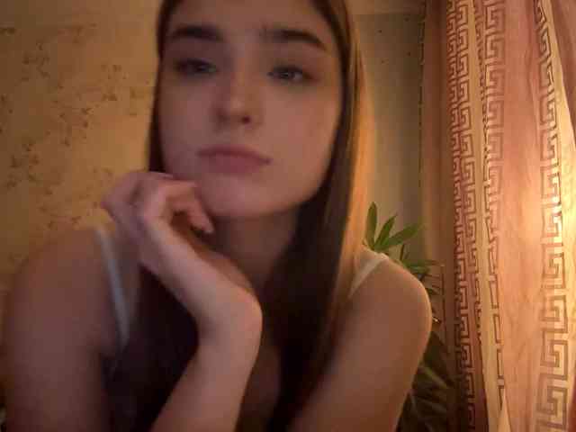 ChristiaPettet webcam