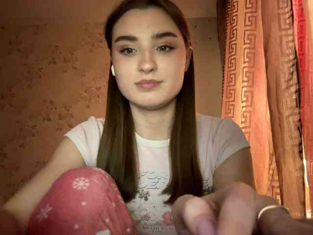 ChristiaPettet webcam