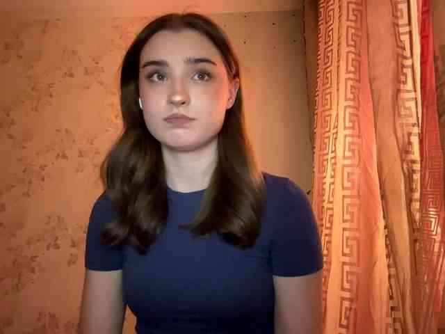 ChristiaPettet webcam