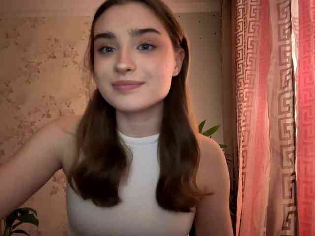 ChristiaPettet webcam