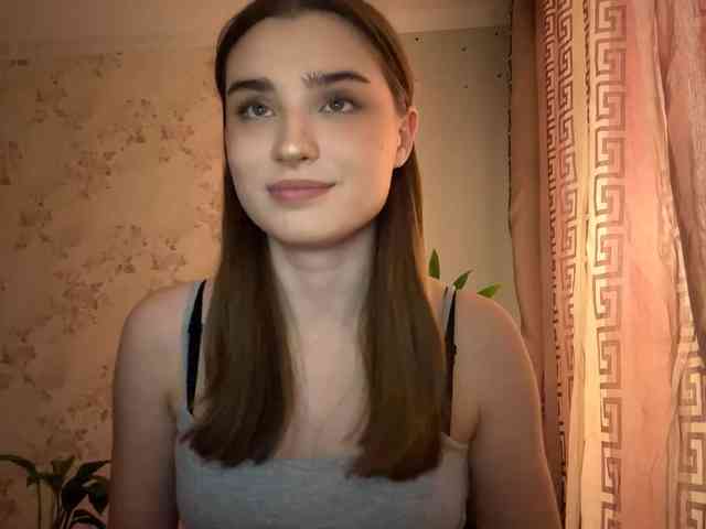 ChristiaPettet webcam