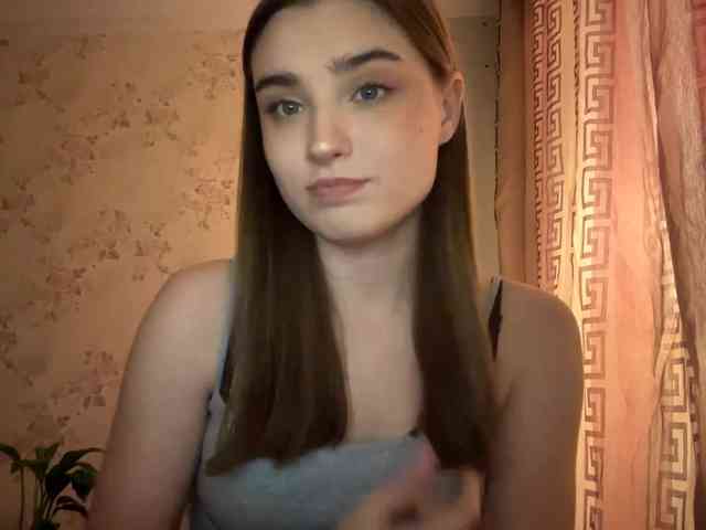 ChristiaPettet webcam